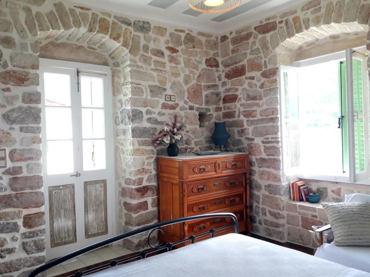 1836 Traditional House Vathy  Eksteriør billede